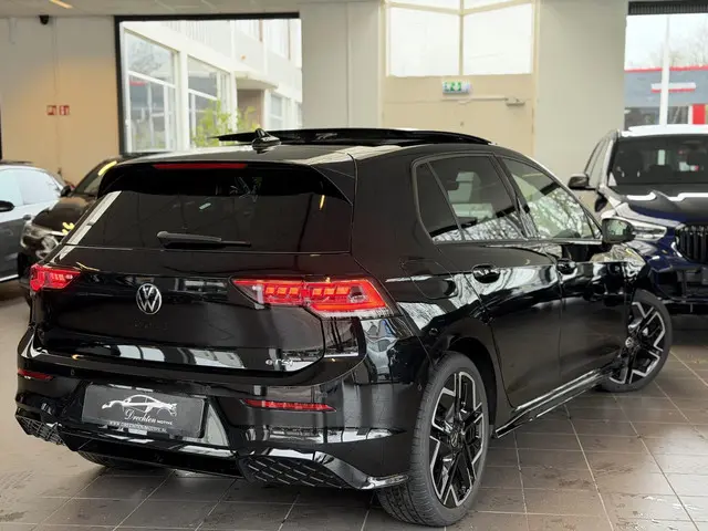 Volkswagen Golf 1.5 R Line 2025 Hybride Benzine 14