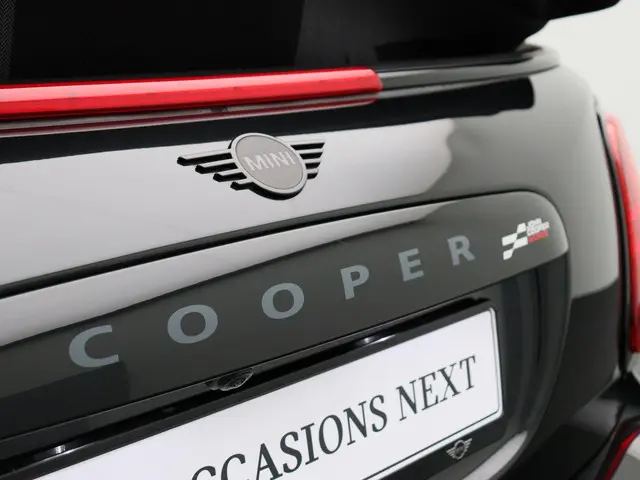 MINI Cooper Cabrio John Works 2025 Benzine 11