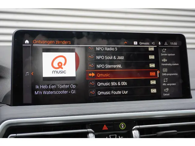 BMW X3 xDrive30e 2021 Hybride Benzine 32