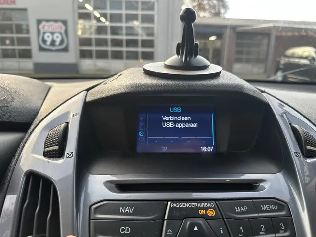 Ford Tourneo Connect Compact 1.0 Trend 2014 Benzine 22