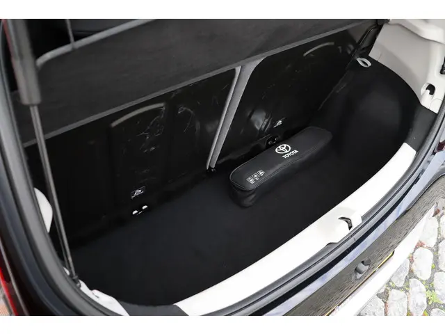 Toyota Aygo 1.0 VVT-i x-play Apple carplay, 2020 Benzine 25