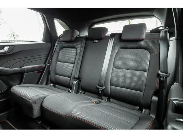 Ford Kuga 2.5 PHEV ST-Line 2023 Hybride Benzine 4