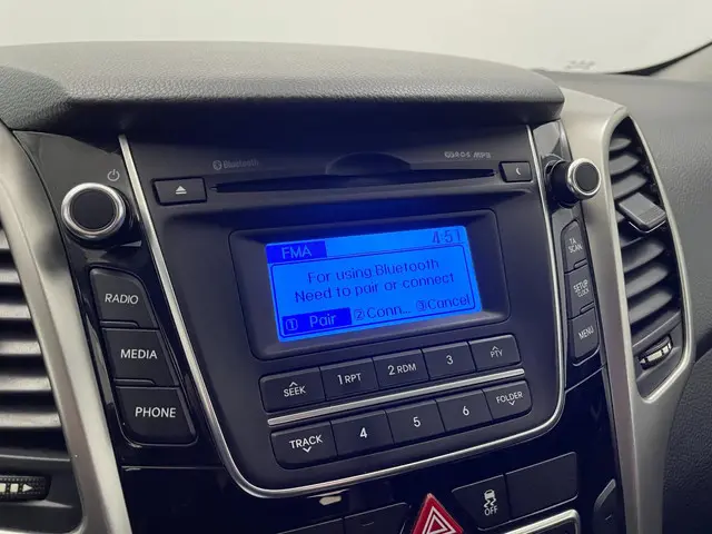 Hyundai i30 1.4 AIRCO PDC LMV 2014 Benzine 13