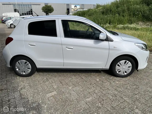 Mitsubishi Space Star 1.2 Connect+ 2022 Benzine 15