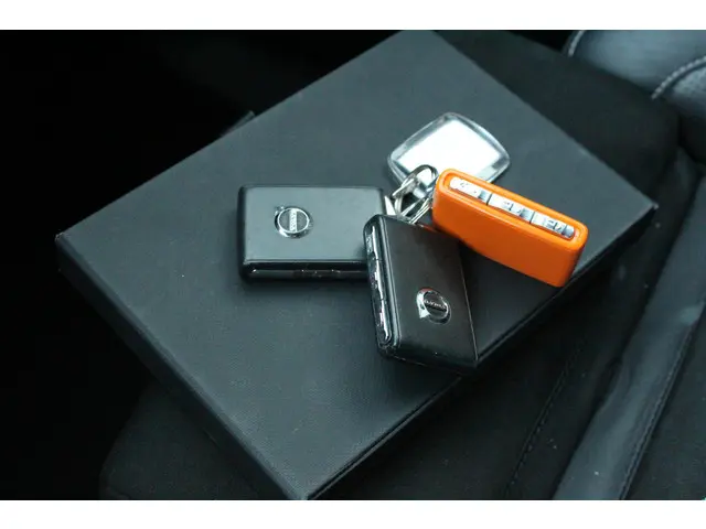 Volvo XC40 Recharge P8 AWD R-Design 2020 Elektrisch 37