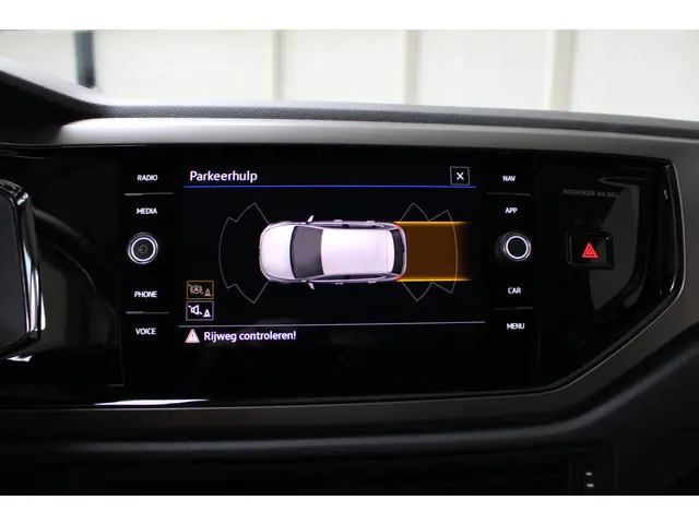 Volkswagen Polo 1.0 TSI Comfortline 2021 Benzine 18