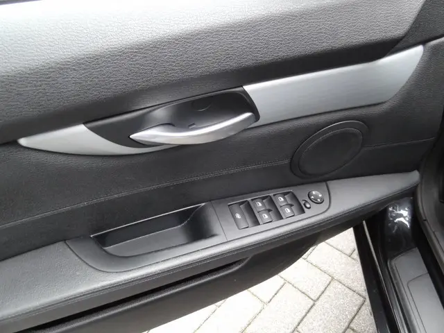BMW Z4 Roadster SDrive18i High Executive 2015 Benzine 20