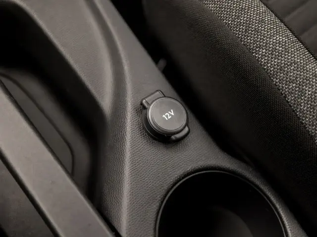 Peugeot 2008 1.2 PureTech Sport 2021 Benzine 25