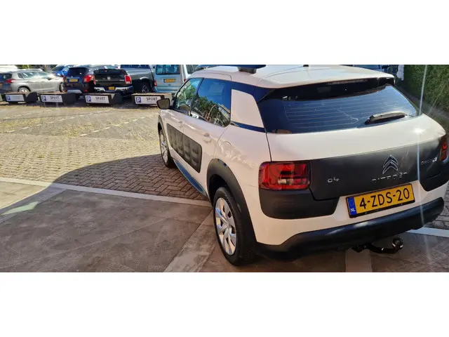 Citroën C4 Cactus 1.2 VTi Feel 2015 Benzine 7