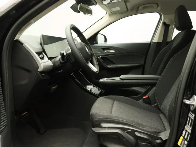 BMW iX2 eDrive20 2025 Elektrisch 9