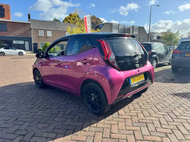 Toyota Aygo 1.0 VVT-i x-cite 2018 Benzine 5