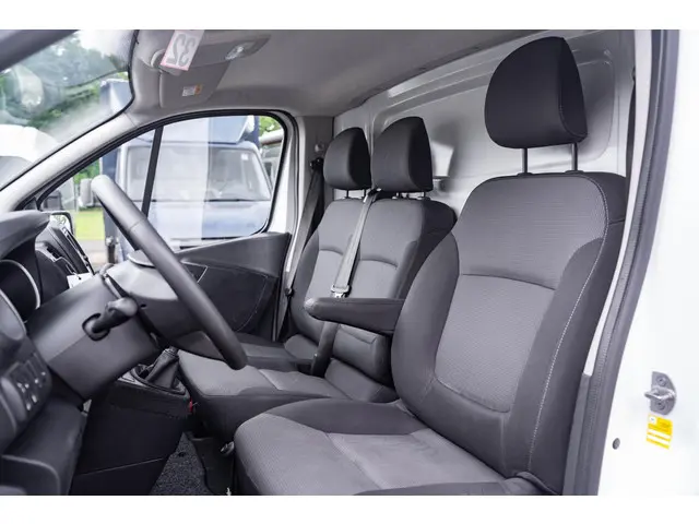 Renault Trafic 2.0 dCi 120pk L2H1 Airco, 2021 Diesel 23