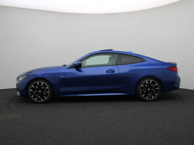 BMW 4 Serie Coupé 420i 2025 Benzine 4
