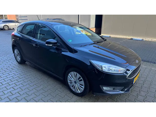 Ford Focus 1.0 Edition turbo 2018 Benzine 8