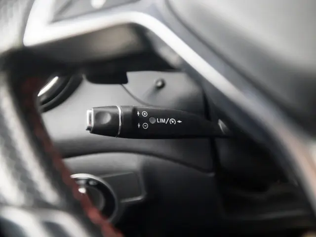 Mercedes-Benz CLA 180 AMG Edition 1 2014 Benzine 21