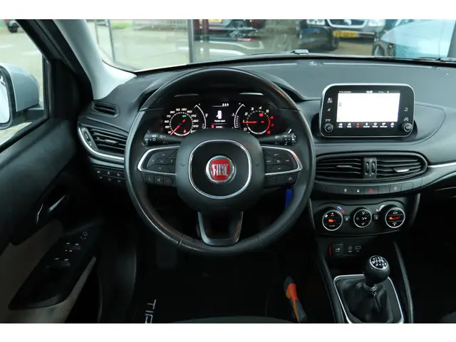 Fiat Tipo 1.4 T-JET 16V BUSINESS 2017 Benzine 15