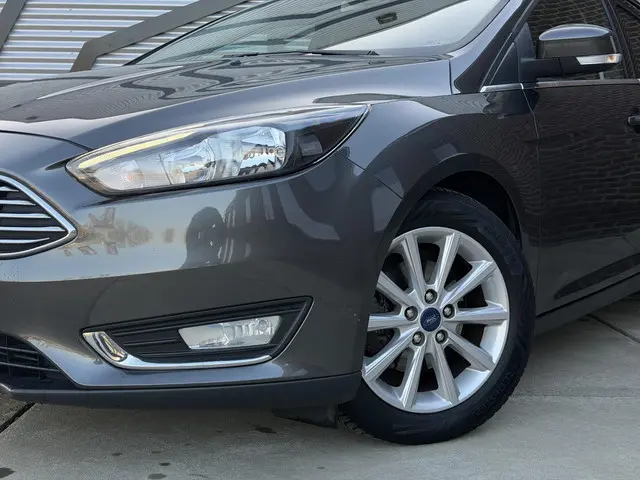 Ford Focus 1.0 Titanium 2016 Benzine 26