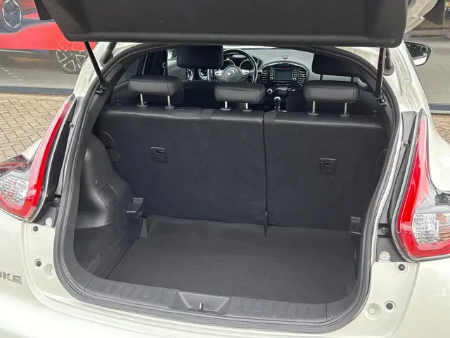 Nissan Juke DIG-T 115 MT N-Connecta 2018 Benzine 35