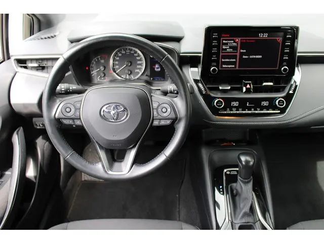 Toyota Corolla 1.8 Hybrid Business 2022 Hybride Benzine 9