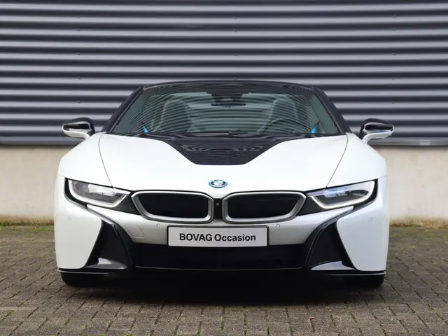 BMW i8 Roadster 2019 Hybride Benzine 7