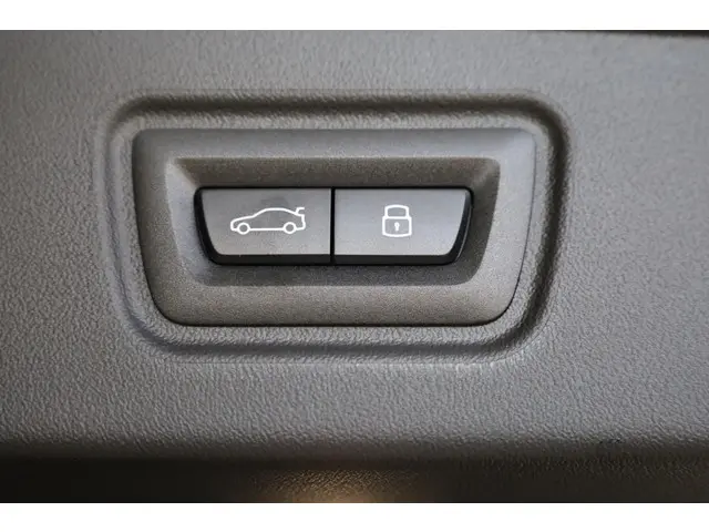 BMW M5 Touring 2026 Hybride Benzine 29