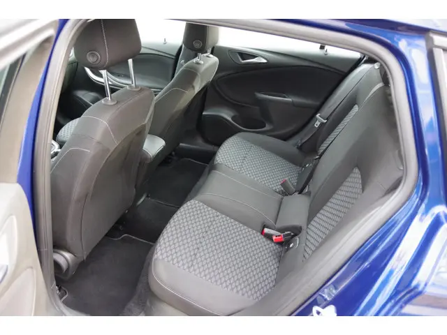 Opel Astra Sports Tourer 1.2 Edition 2020 2020 Benzine 8