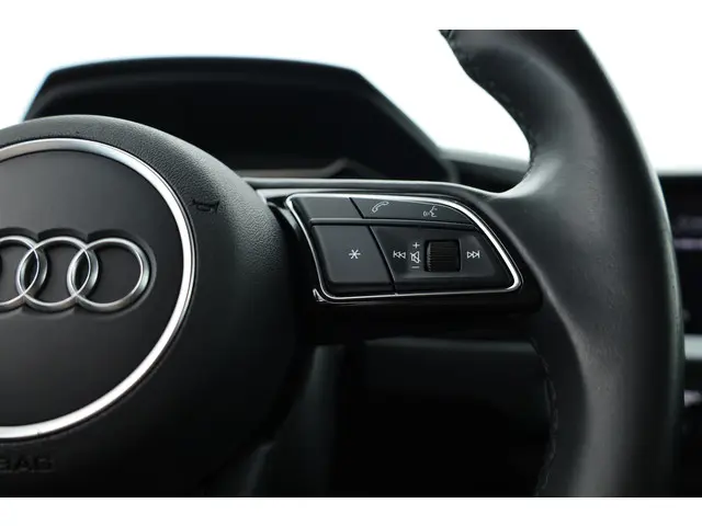 Audi A1 Citycarver 35 TFSI Aut. 150pk 2021 Benzine 14