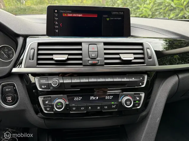 BMW 3 Serie 318i Luxury Edition 2019 2019 Benzine 12