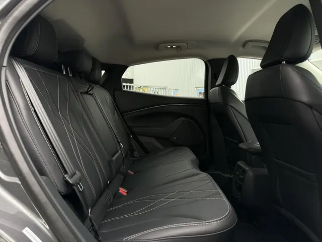 Ford Mustang Mach-E RWD 75 kWh 2021 Elektrisch 15
