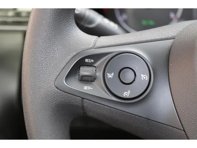 Opel Combo 1.2 PureTech 110 S&S L1 Geen BTW !! 2024 Benzine 20