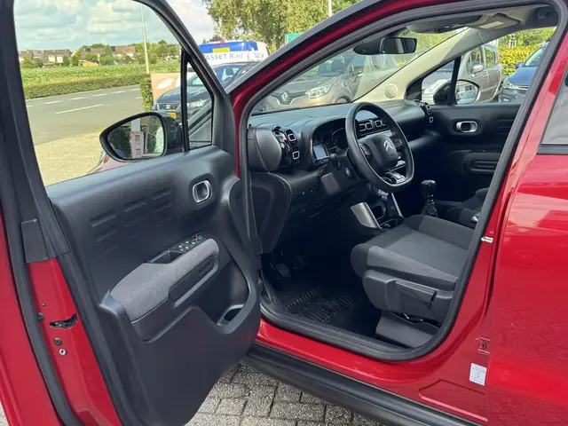Citroën C3 Aircross 1.2 PureTech Shine 2021 Benzine 13