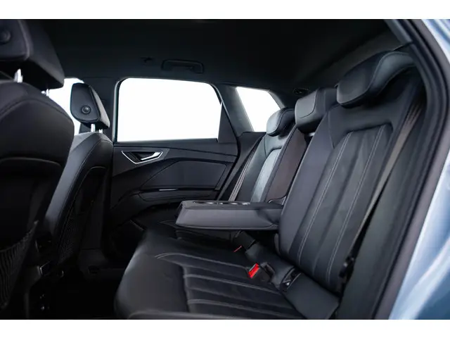 Audi Q4 e-tron 40 Edition 77 kWh 2022 Elektrisch 21