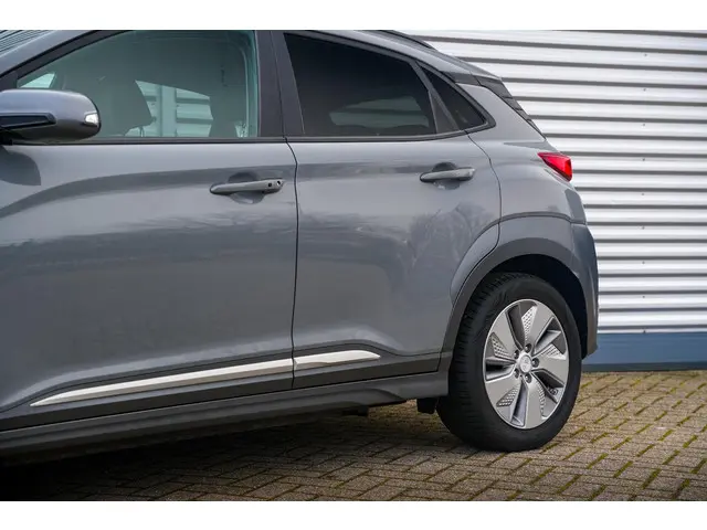 Hyundai Kona EV Comfort 64 kWh 2019 Elektrisch 28