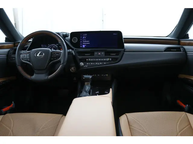 Lexus ES 300h Executive Line 2024 Hybride Benzine 4