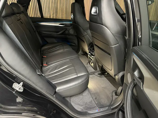 BMW X5 M - Nwe motor BMW dealer onderhouden 2016 Benzine 19