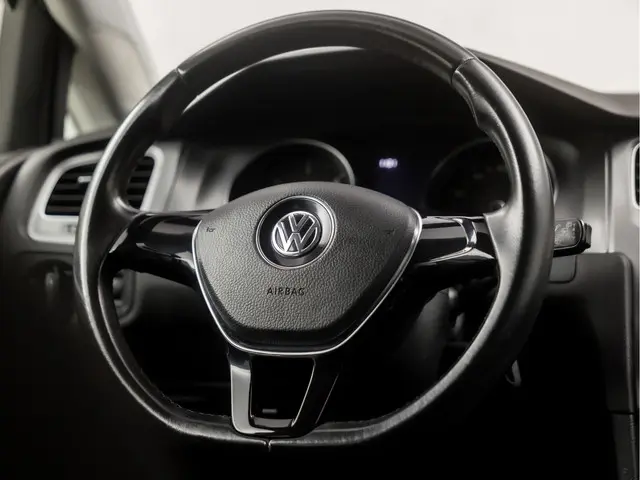 Volkswagen Golf 1.6 TDI Sport 2014 Diesel 16