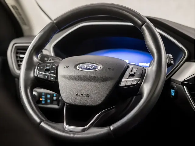 Ford Kuga 2.5 PHEV Titanium Sport 2021 Hybride Benzine 21