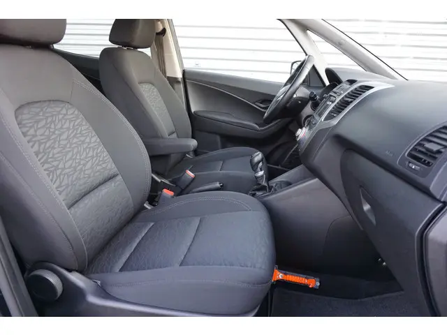 Hyundai ix20 1.4i i-Magine 2014 Benzine 24