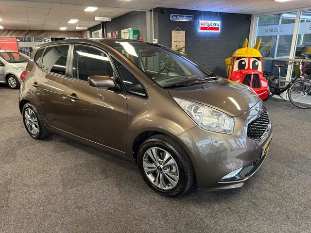 Kia Venga 1.4 CVVT ExecutiveLine 2015 Benzine 4