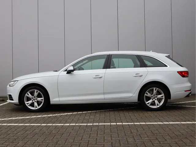Audi A4 Avant 2.0 TFSI 2016 Benzine 14