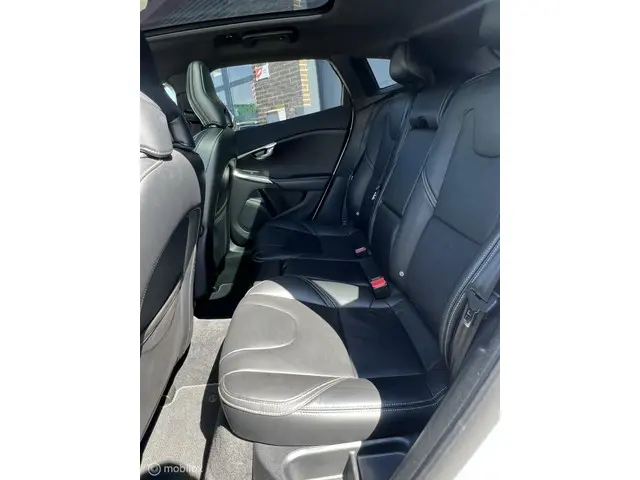 Volvo V40 2.0 T4 R-Design automaat 2017 Benzine 17