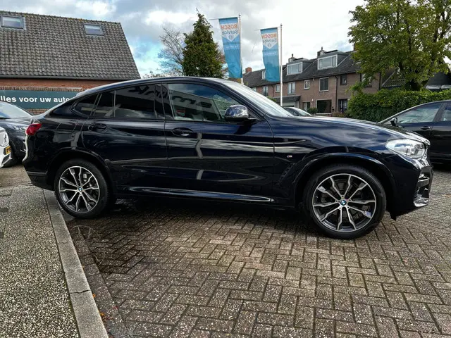 BMW X4 XDrive20i High Executive m-pakkat 2018 Benzine 4