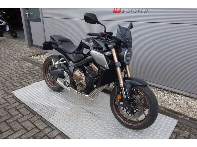 Honda CB 650 R 2019 Benzine 2