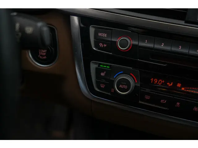 BMW 4 Serie Coupé 428i High Executive 2015 Benzine 17