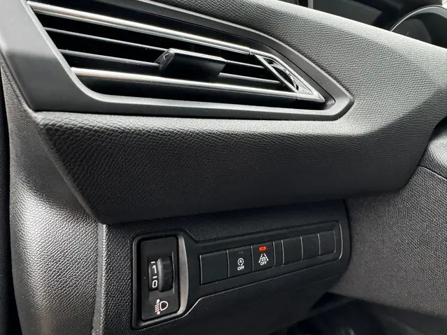 Peugeot 308 SW 1.2 PureTech Allure 2019 Benzine 17