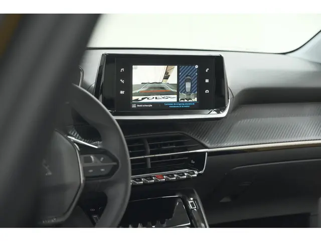 Peugeot 208 PureTech 100 Allure 2024 Benzine 15