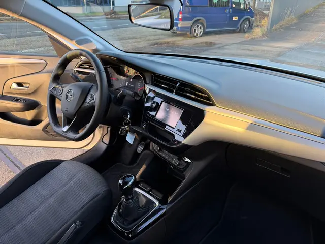 Opel Corsa 1.2 Edition Nette Auto 101 PK 2020 Benzine 18