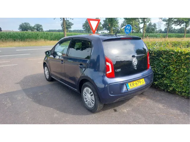 Volkswagen up! 1.0 take up! BlueMotion 2015 Benzine 5
