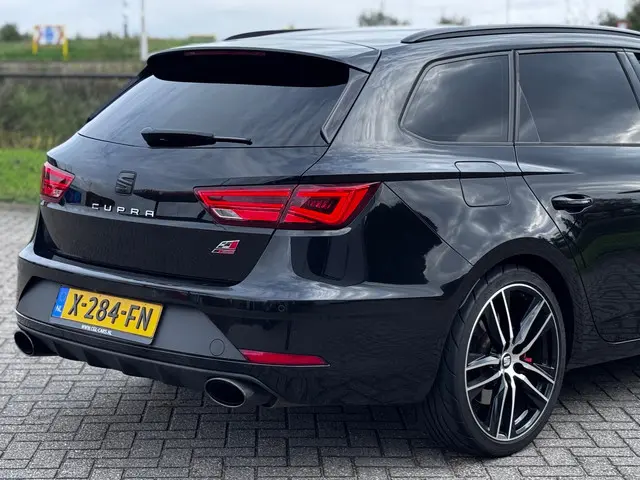 SEAT Leon ST 2.0 TSI CUPRA 300 4DRIVE 2017 Benzine 8