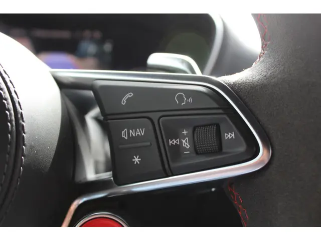 Audi TT 2.5 TFSI TT RS quattro 2016 Benzine 37